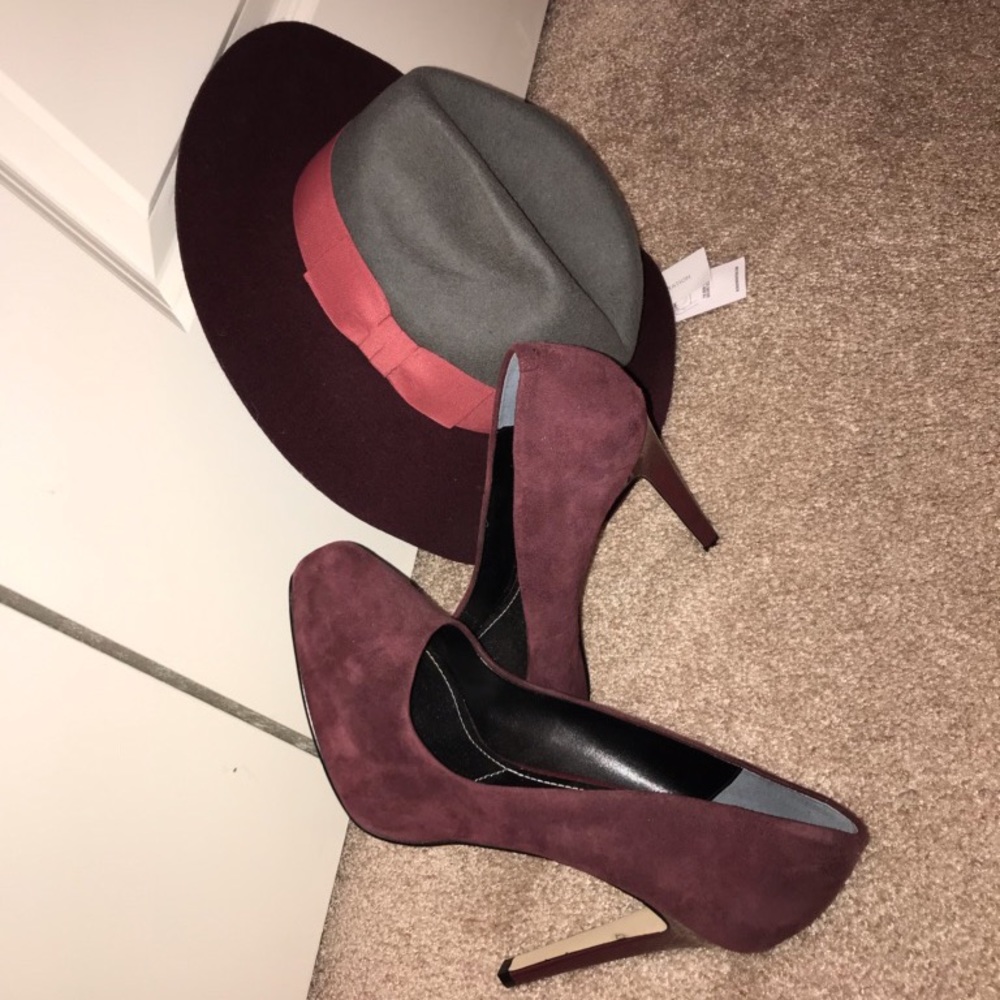 😍Suede Heels w/Fedora Hat🔥